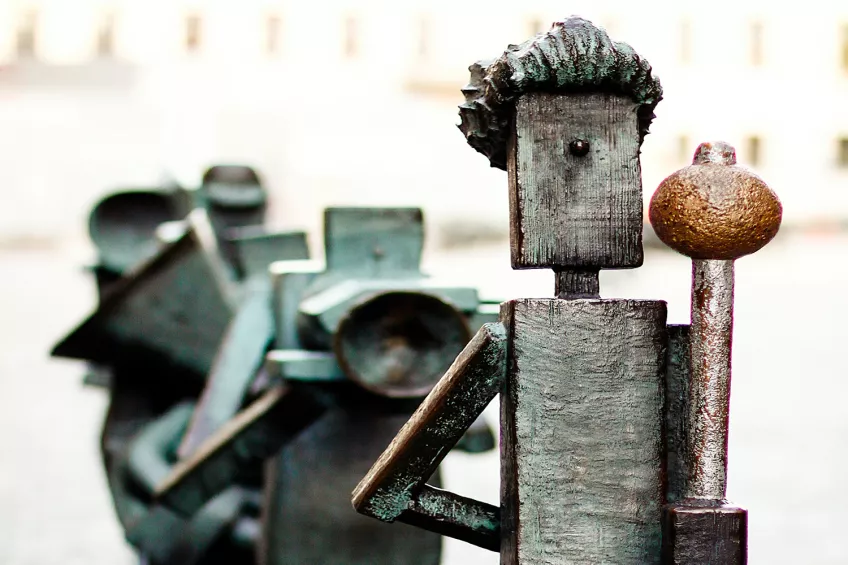 Sculpture of an orchestra. Photo.